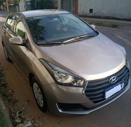 HYUNDAI HB20 1.0 COMFORT 12V FLEX 4P MANUAL HYUNDAI HB20 1.0 COMFORT 12V FLEX 4P MANUAL